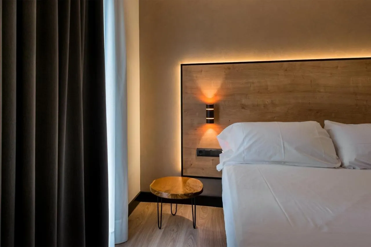 Ibis Styles Figueres Ronda Hotel 3*, Figueres (Girona) Spain