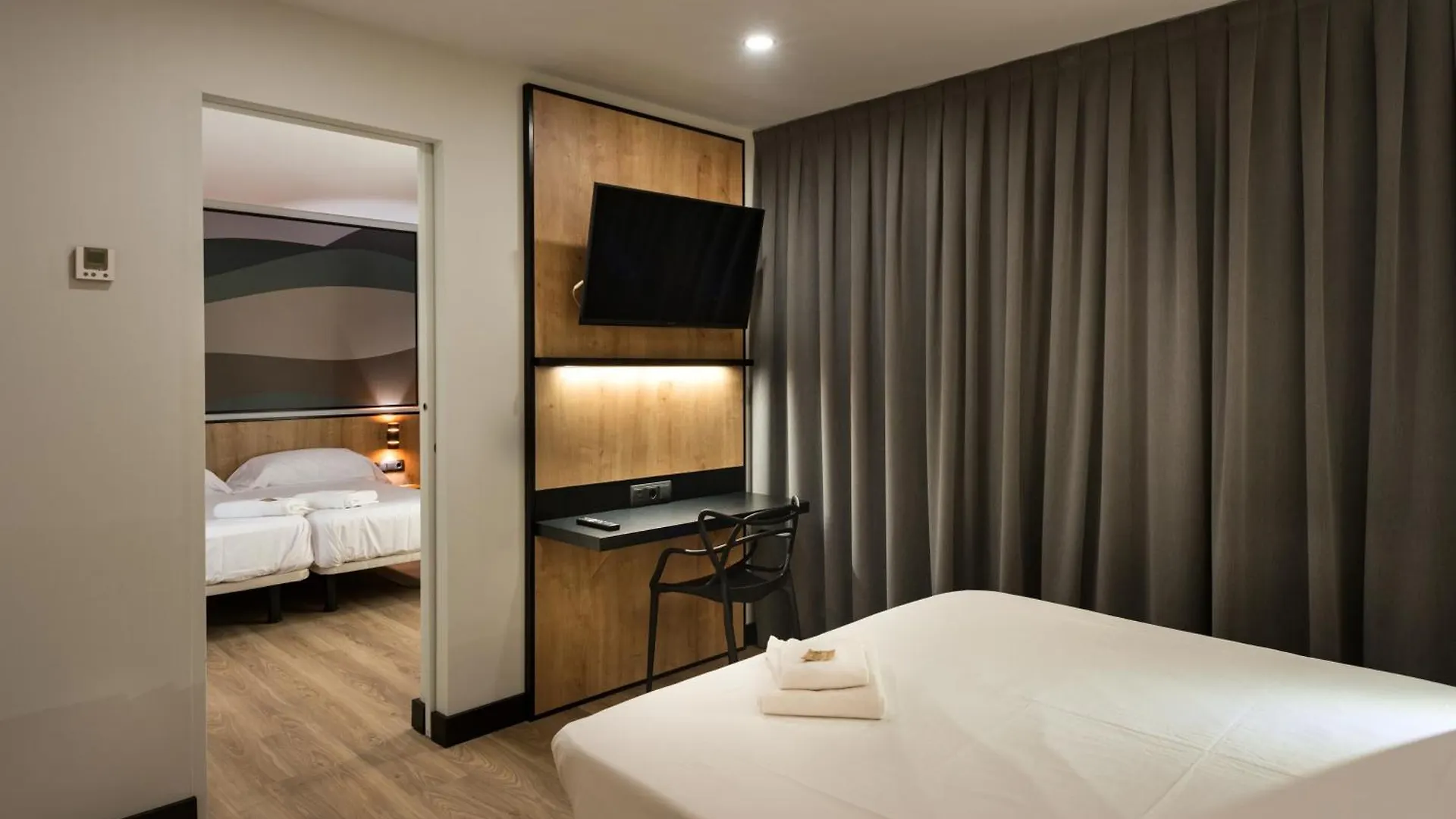 Ibis Styles Figueres Ronda Hotel 3*, Figueres (Girona) Spain